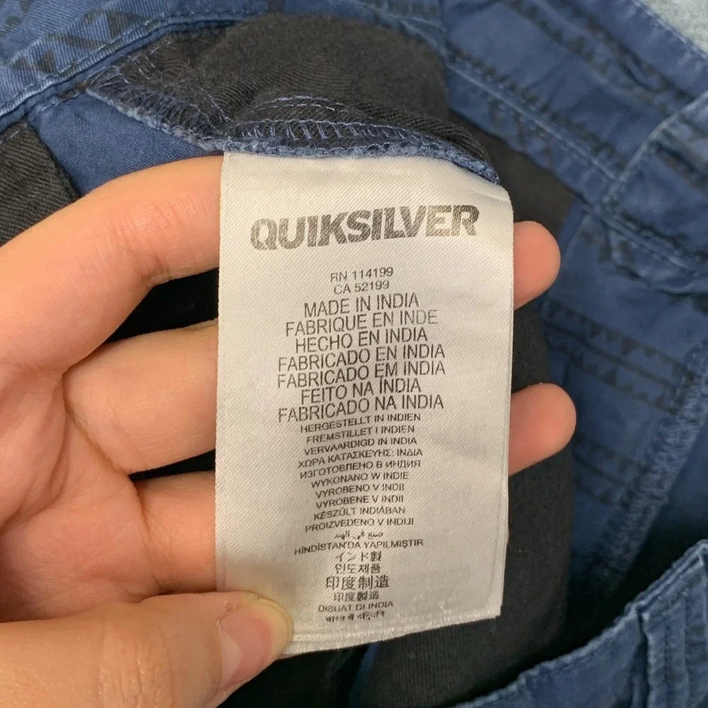 Quiksilver Chino Shorts Mens 32 Navy Blue Aztec Pattern Hiking Casual Outdoor